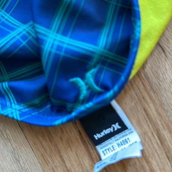 HURLEY Set, new without tags. - Picture 7 of 7